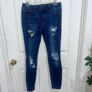 Womens refuge distressed jeans